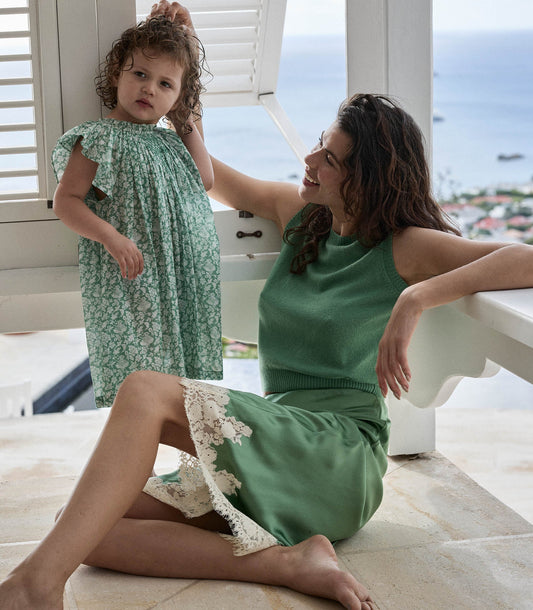 LOUDEN TOP -- LIGHT KELLY GREEN