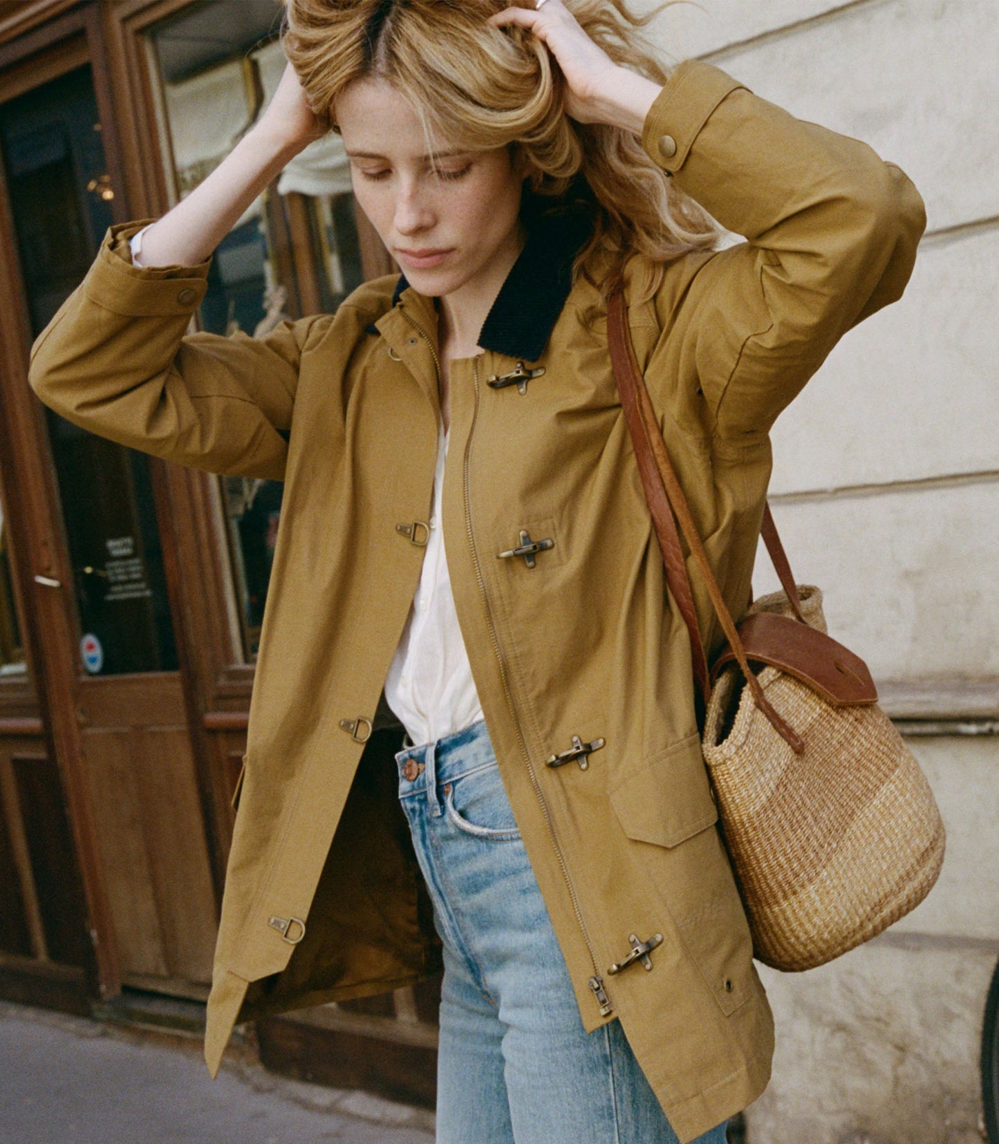 WAVERLEY RAINCOAT -- ANTELOPE