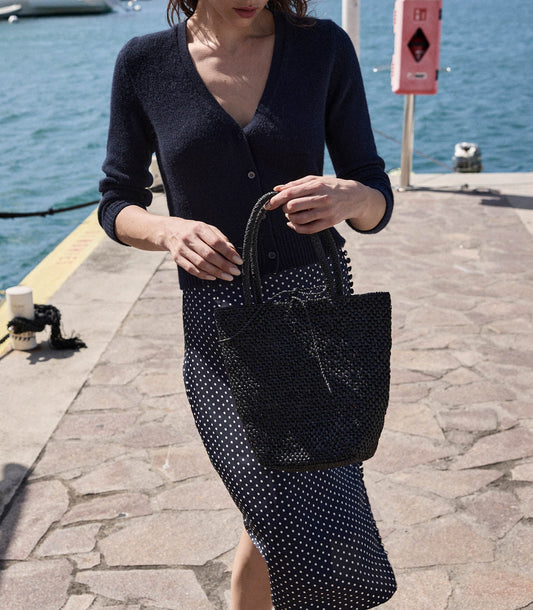 BATEAU BAG -- BLACK RAFFIA
