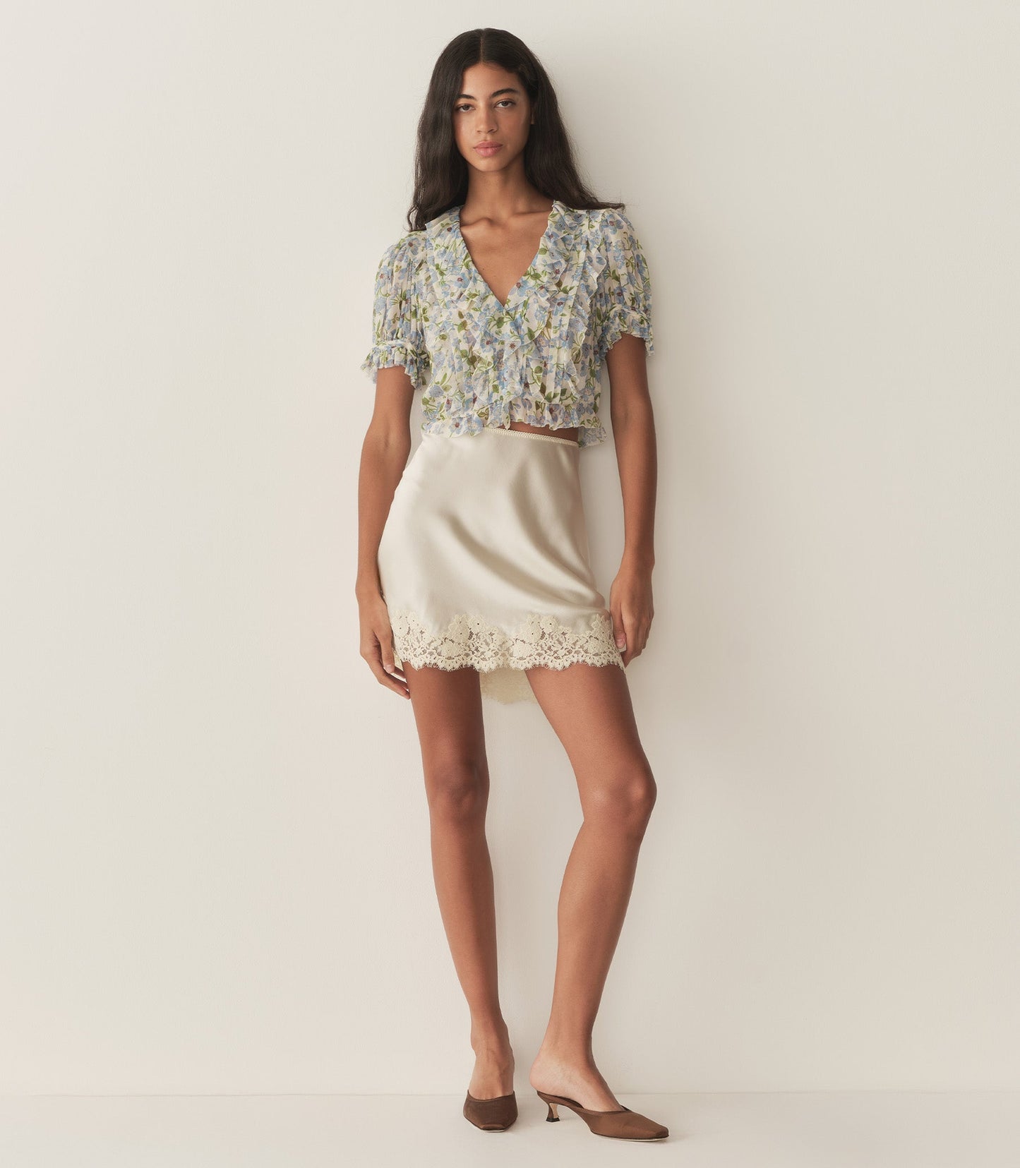 SALONA TOP -- IVORY STRAWBERRY MOON FLORAL