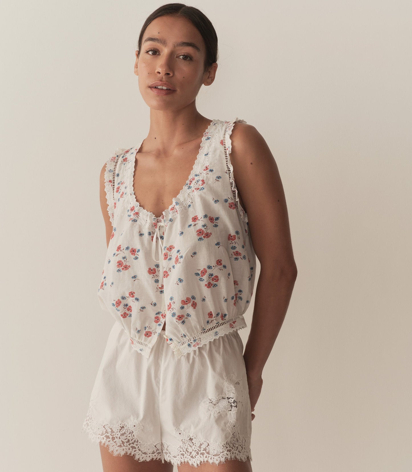 TRAVELER TOP -- POPPY FIELD