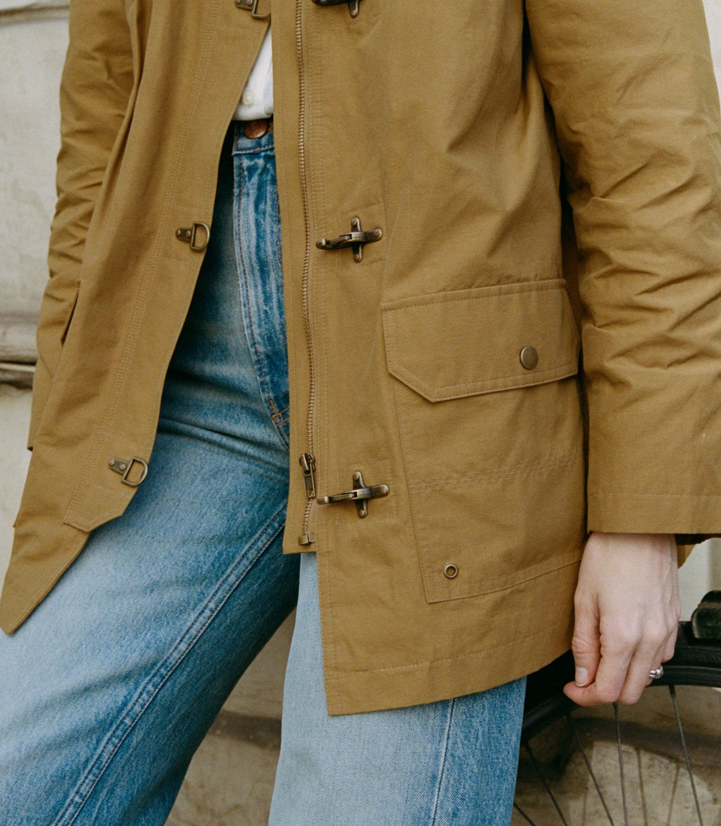 WAVERLEY RAINCOAT -- ANTELOPE